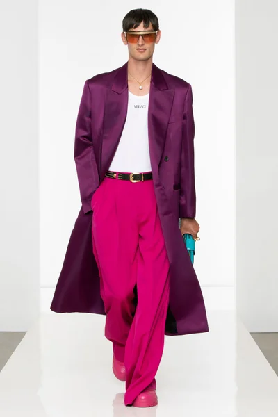 Look 15